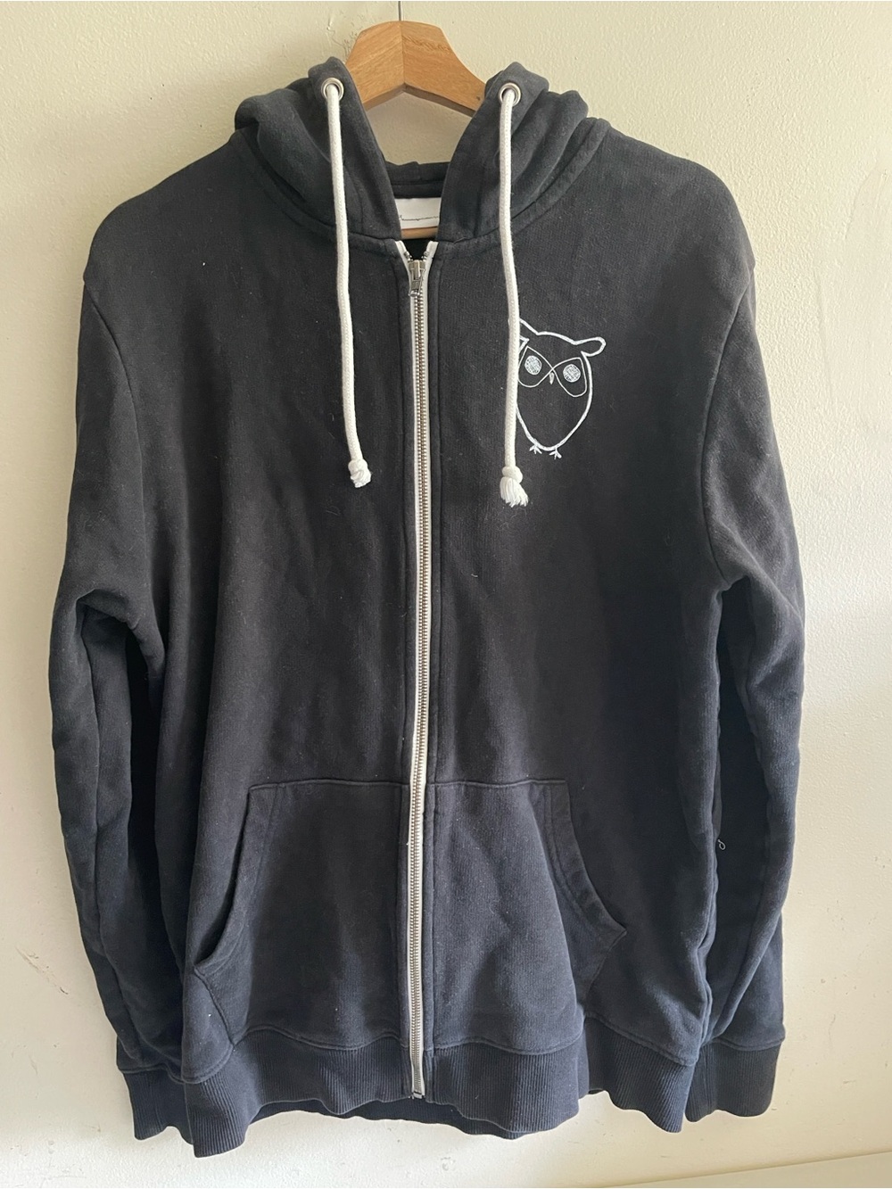 Knowledge Cotton Apparel Black Zip-Up Hoodie Vest with White Owl Logo